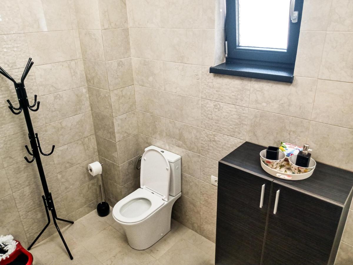 Ric Apartament Năvodari Eksteriør billede