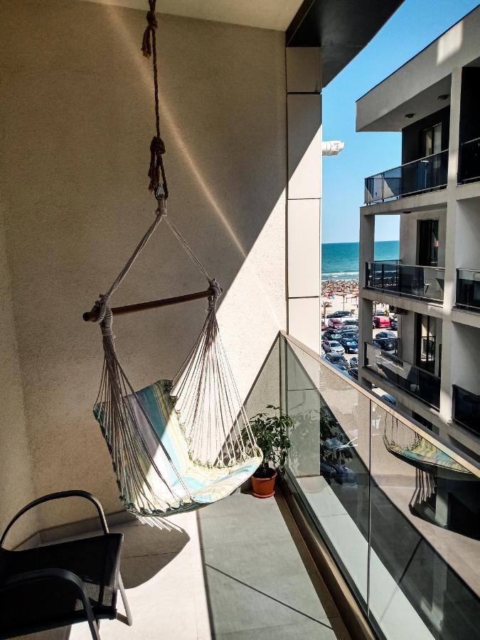 Ric Apartament Năvodari Eksteriør billede