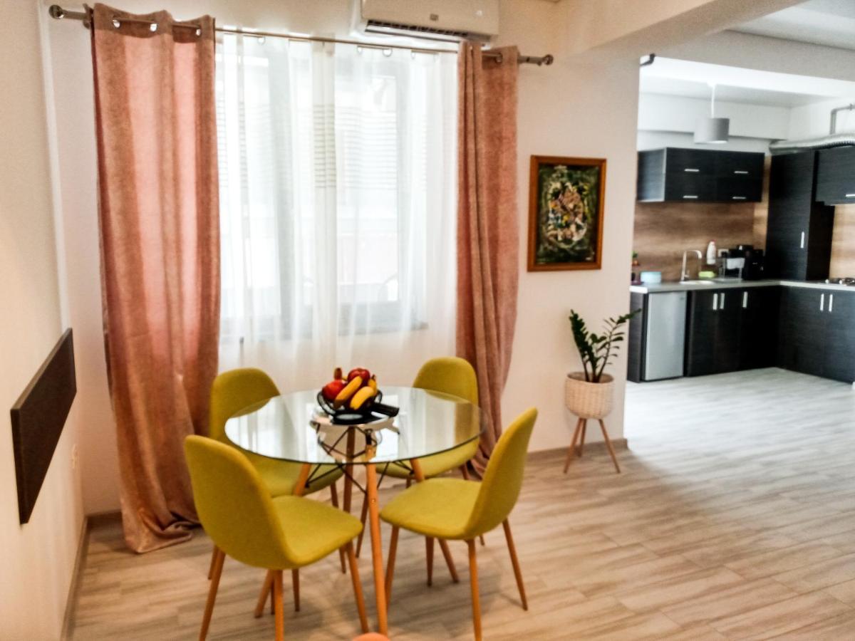 Ric Apartament Năvodari Eksteriør billede