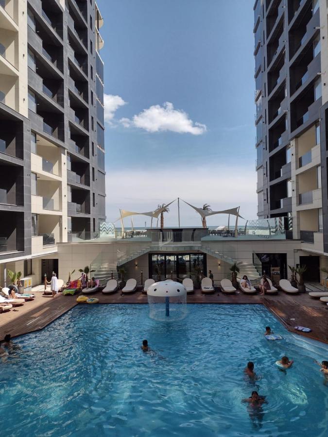 Ric Apartament Năvodari Eksteriør billede