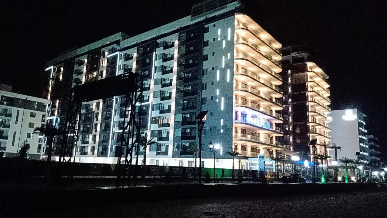 Ric Apartament Năvodari Eksteriør billede